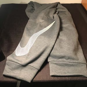 NWT Men’s Nike sweatpants (Grey)